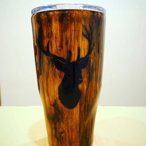 Stainless woodgrain tumbler. 32 ounce
